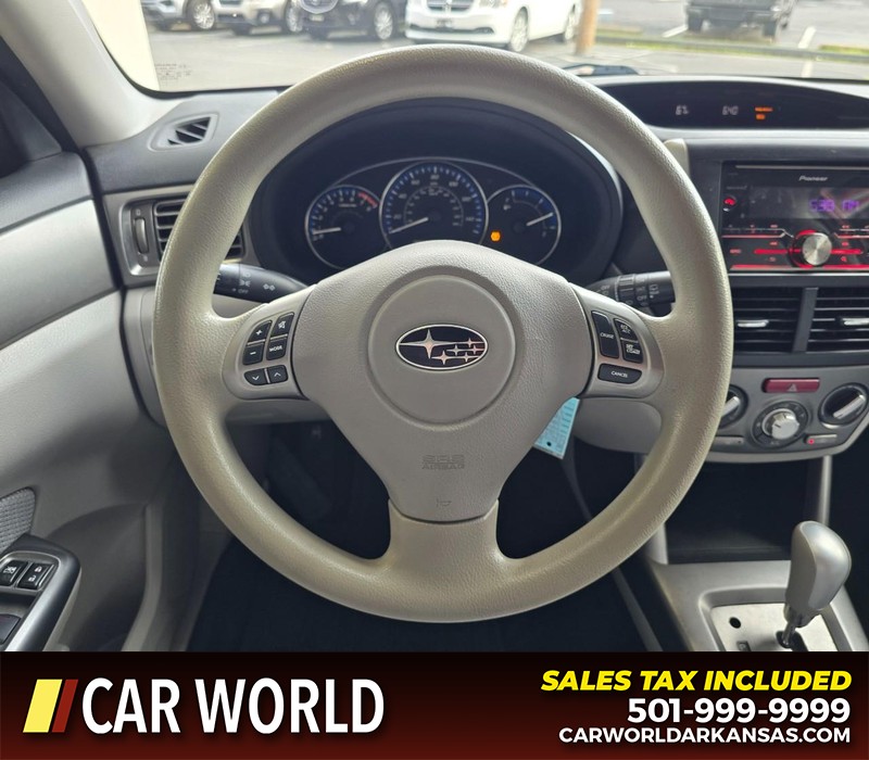 Subaru Forester Vehicle Full-screen Gallery Image 15