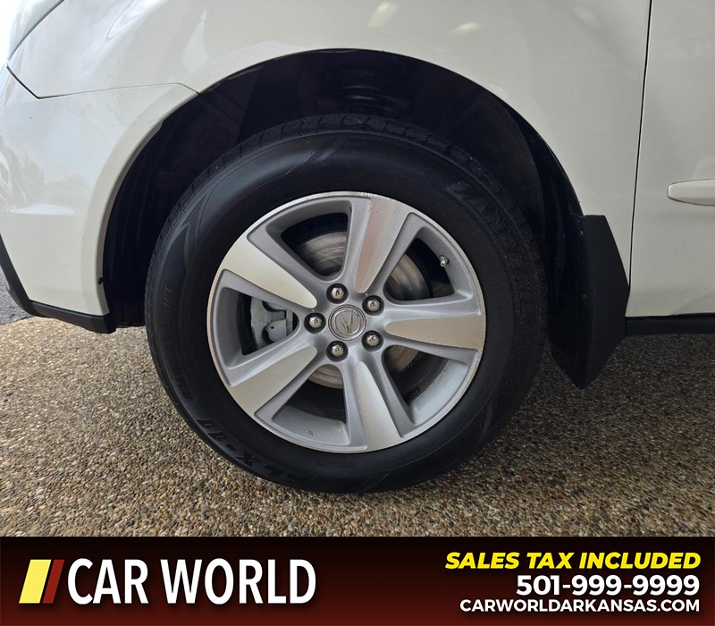 Acura MDX Vehicle Full-screen Gallery Image 6