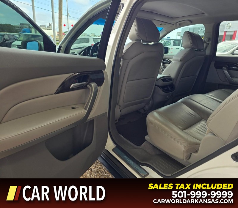 Acura MDX Vehicle Full-screen Gallery Image 9