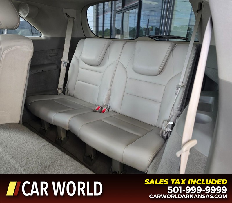 Acura MDX Vehicle Full-screen Gallery Image 11