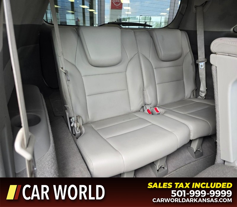Acura MDX Vehicle Full-screen Gallery Image 14