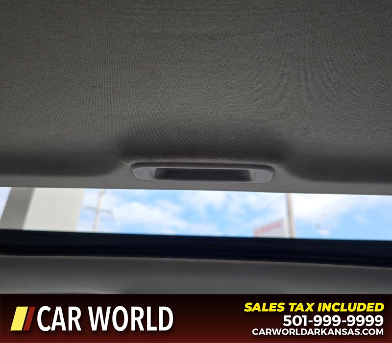 Acura MDX Vehicle Full-screen Gallery Image 23