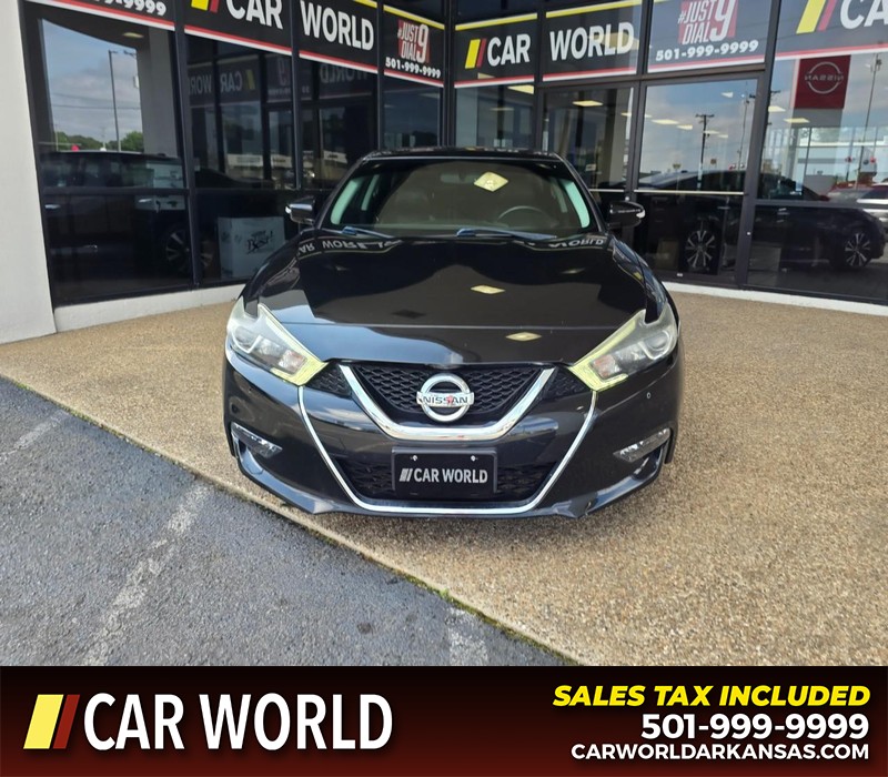 Nissan Maxima Vehicle Full-screen Gallery Image 3