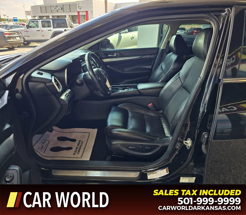 Nissan Maxima Vehicle Full-screen Gallery Image 9