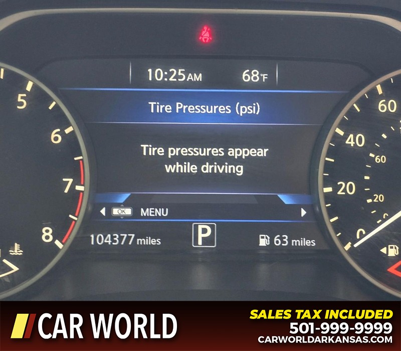 Nissan Maxima Vehicle Full-screen Gallery Image 16