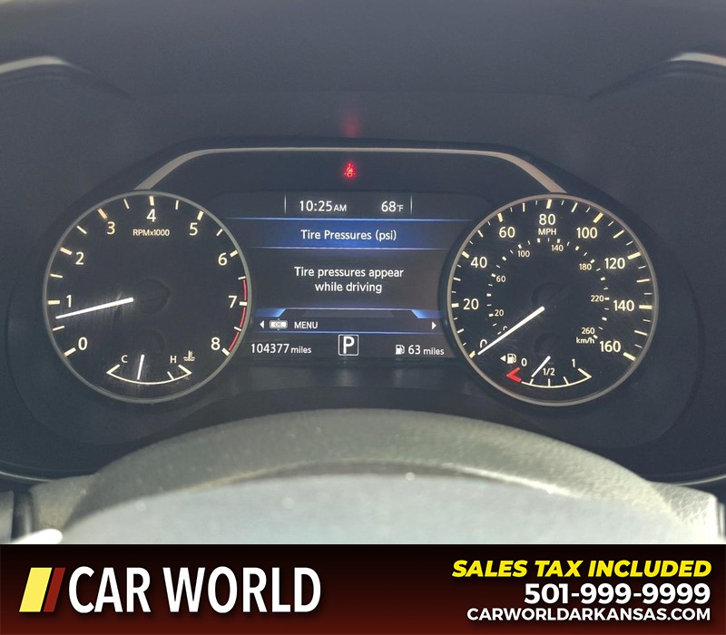 Nissan Maxima Vehicle Full-screen Gallery Image 17