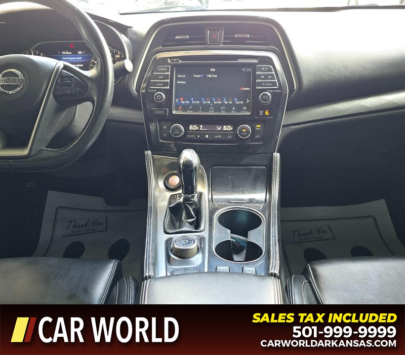 Nissan Maxima Vehicle Full-screen Gallery Image 18