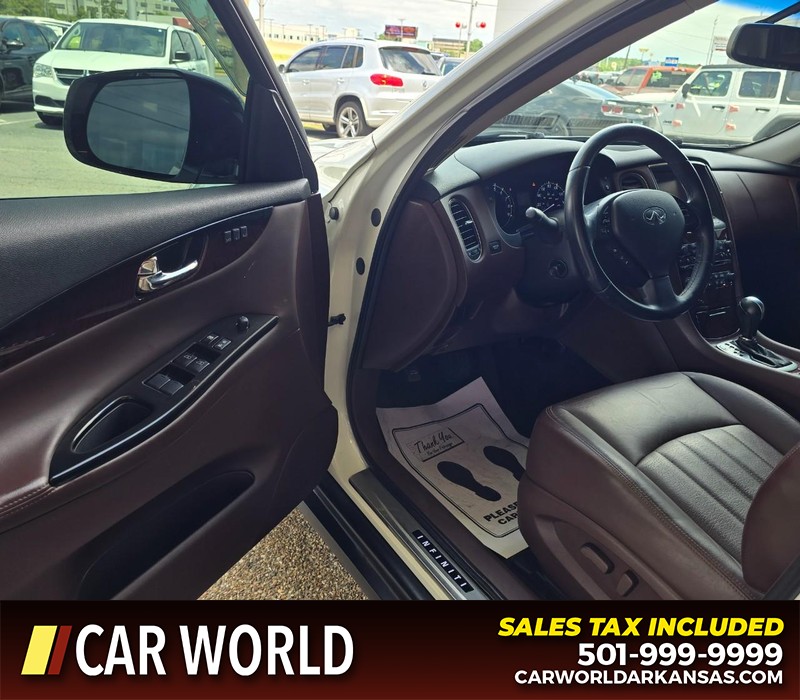 INFINITI QX50 Vehicle Full-screen Gallery Image 7