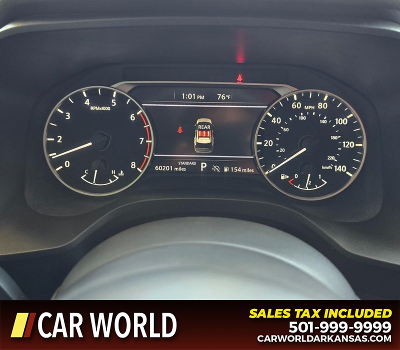 Nissan Rogue Vehicle Full-screen Gallery Image 17