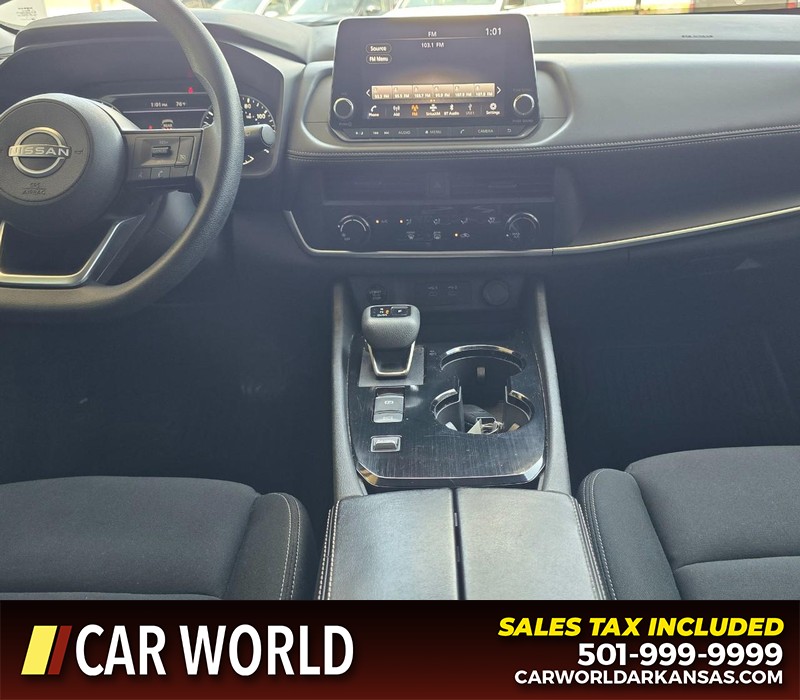 Nissan Rogue Vehicle Full-screen Gallery Image 18