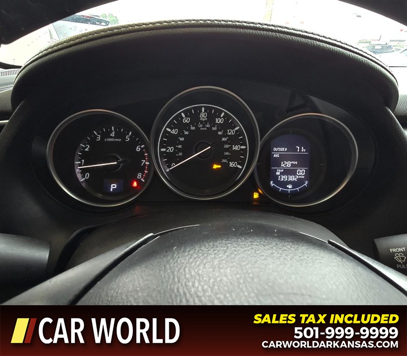 Mazda MAZDA6 Vehicle Full-screen Gallery Image 17