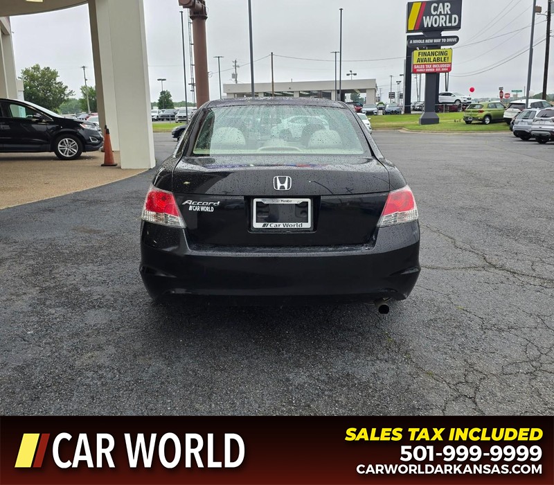 Honda Accord Sedan Vehicle Full-screen Gallery Image 5