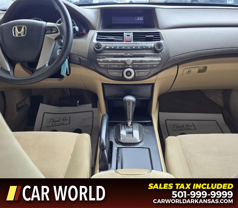 Honda Accord Sedan Vehicle Full-screen Gallery Image 17