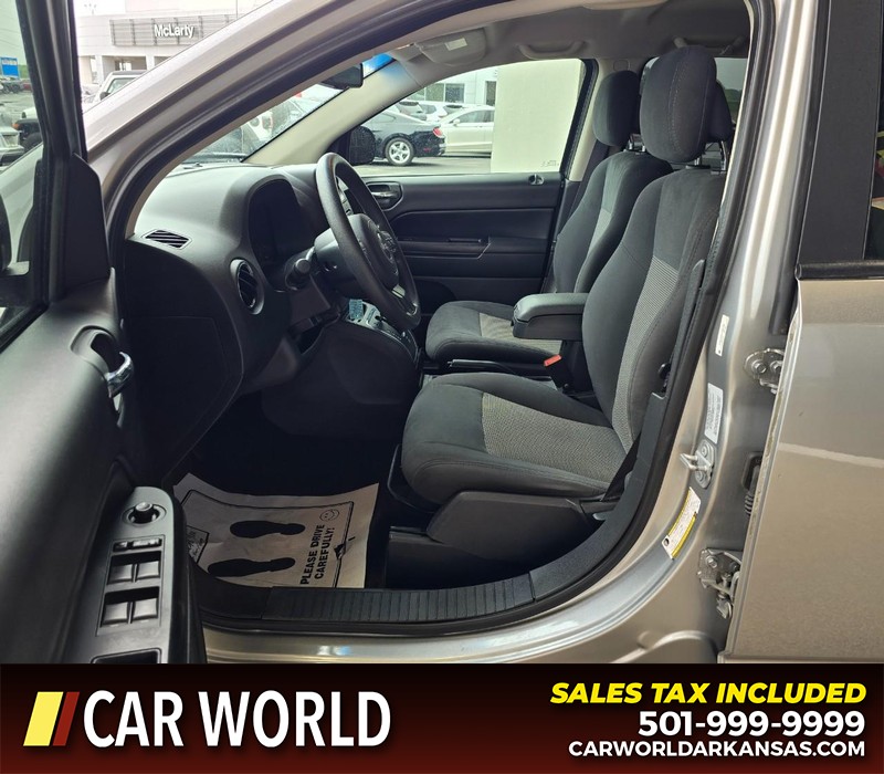 Jeep Compass Vehicle Full-screen Gallery Image 8