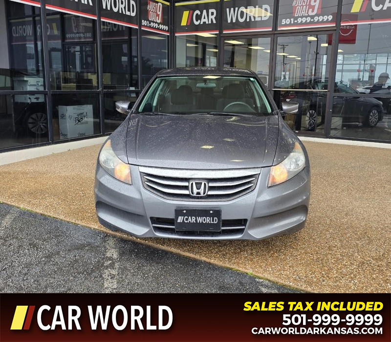 Honda Accord Sedan Vehicle Full-screen Gallery Image 2