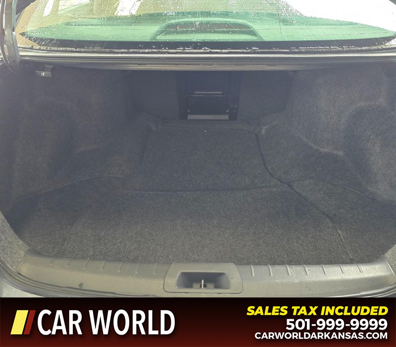 Honda Accord Sedan Vehicle Full-screen Gallery Image 13