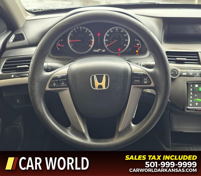 Honda Accord Sedan Vehicle Full-screen Gallery Image 14