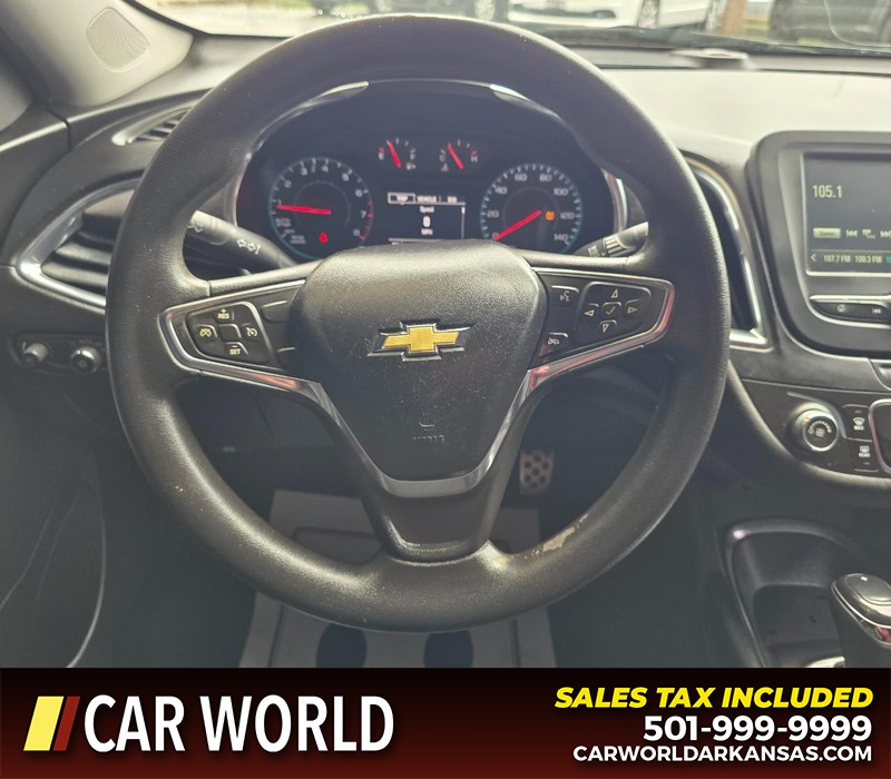 Chevrolet Malibu Vehicle Full-screen Gallery Image 15
