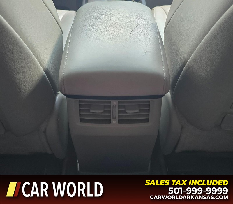 Lexus RX 350 Vehicle Full-screen Gallery Image 22