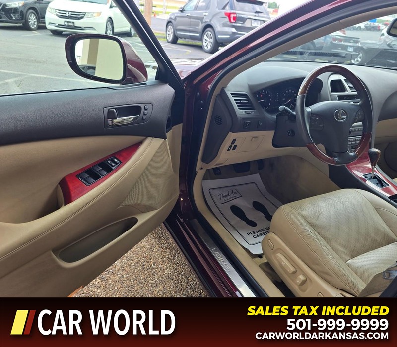 Lexus ES 350 Vehicle Full-screen Gallery Image 7