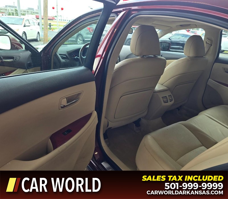 Lexus ES 350 Vehicle Full-screen Gallery Image 9