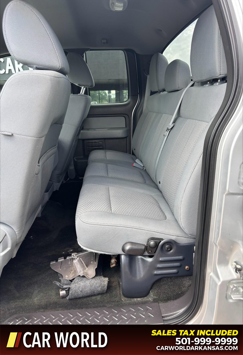 Ford F-150 Vehicle Full-screen Gallery Image 14