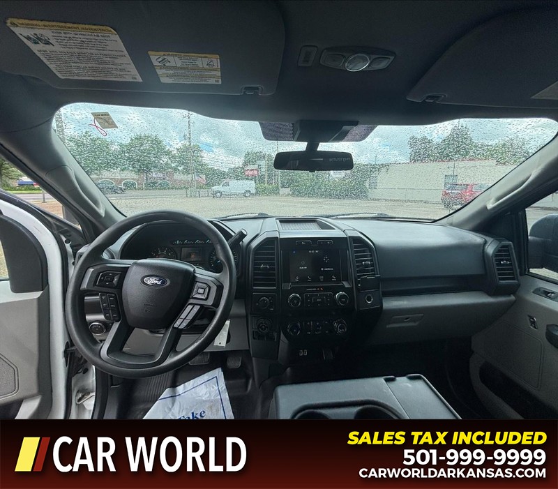 Ford F-150 Vehicle Full-screen Gallery Image 16