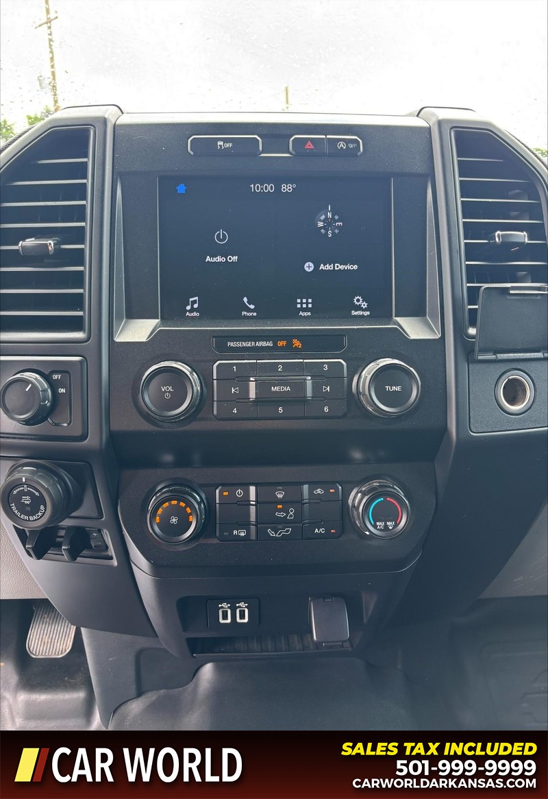 Ford F-150 Vehicle Full-screen Gallery Image 17