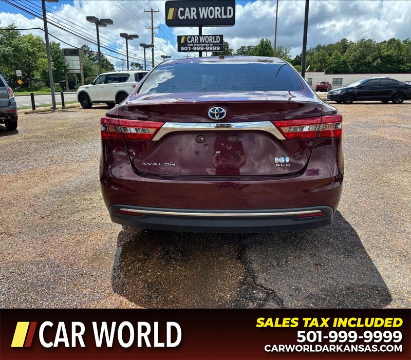 Toyota Avalon Vehicle Full-screen Gallery Image 4
