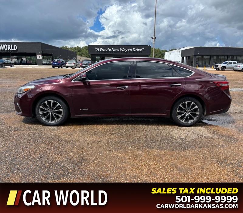 Toyota Avalon Vehicle Full-screen Gallery Image 8