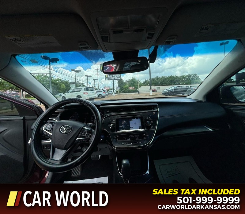 Toyota Avalon Vehicle Full-screen Gallery Image 16
