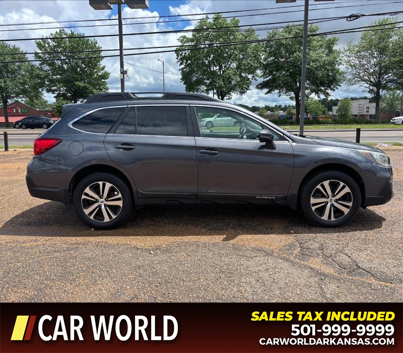 Subaru Outback Vehicle Full-screen Gallery Image 2