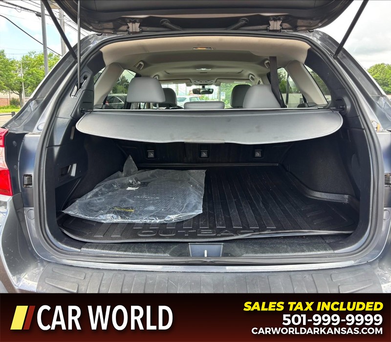 Subaru Outback Vehicle Full-screen Gallery Image 6