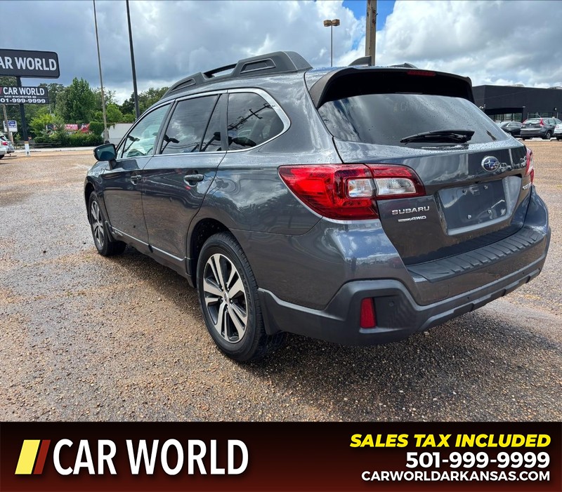 Subaru Outback Vehicle Full-screen Gallery Image 7