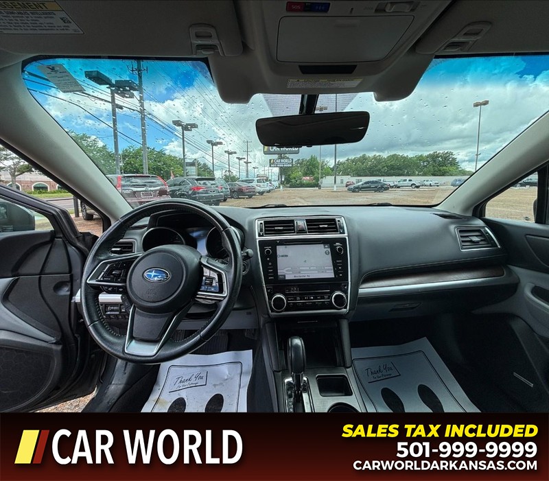 Subaru Outback Vehicle Full-screen Gallery Image 16