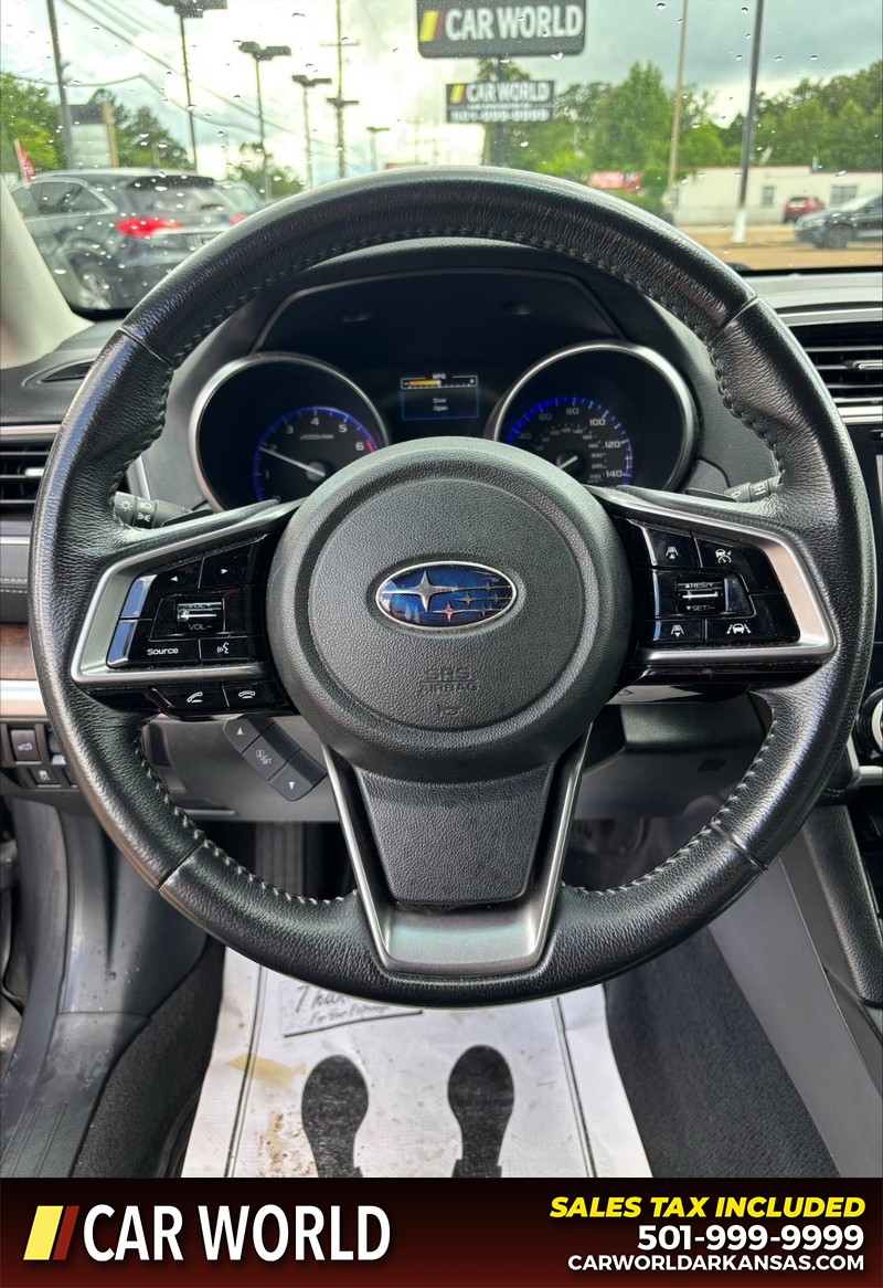 Subaru Outback Vehicle Full-screen Gallery Image 19