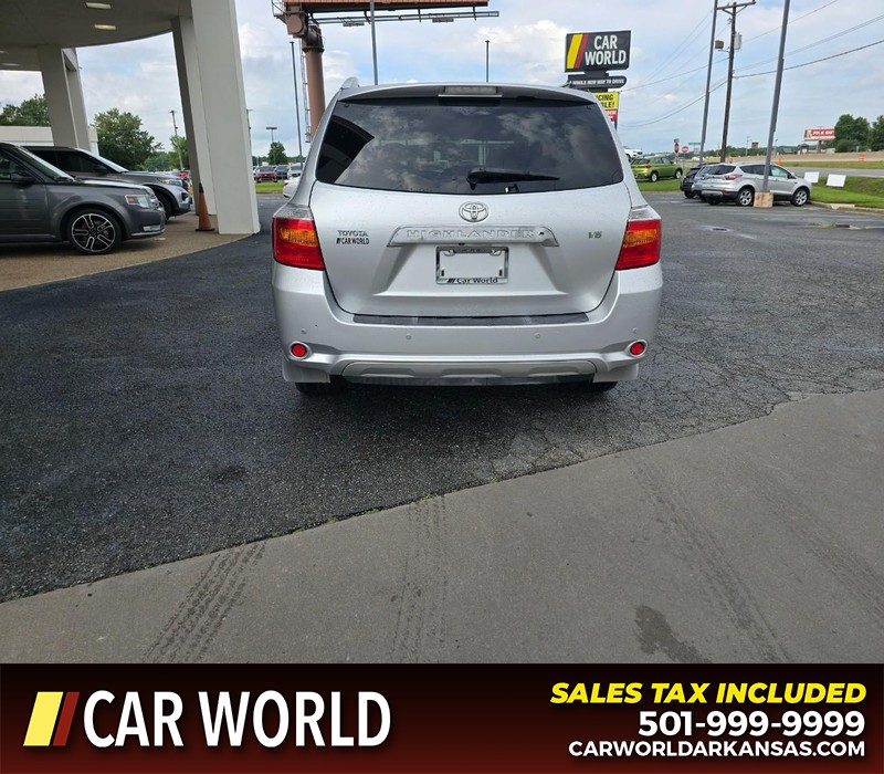 Toyota Highlander Vehicle Full-screen Gallery Image 5
