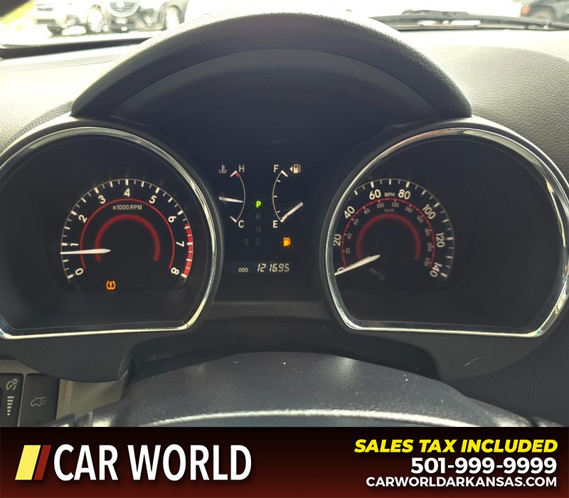 Toyota Highlander Vehicle Full-screen Gallery Image 20