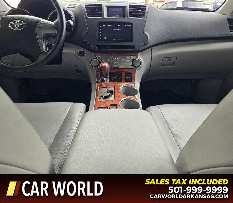 Toyota Highlander Vehicle Full-screen Gallery Image 21