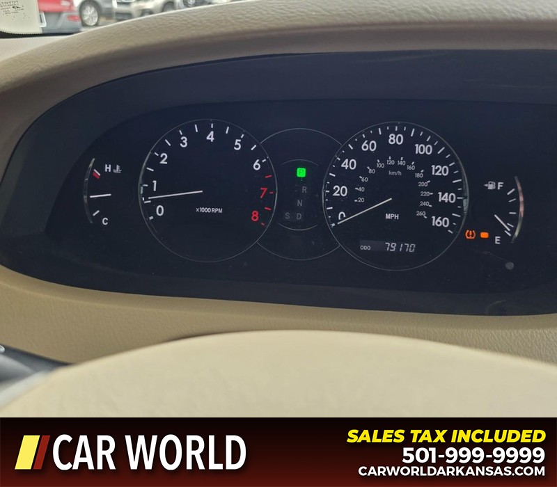 Toyota Avalon Vehicle Full-screen Gallery Image 16