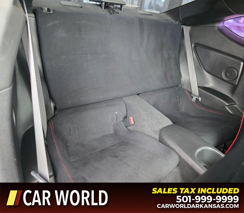 Scion FR-S Vehicle Full-screen Gallery Image 12