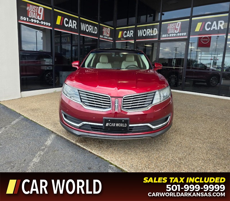 Lincoln MKX Vehicle Full-screen Gallery Image 2