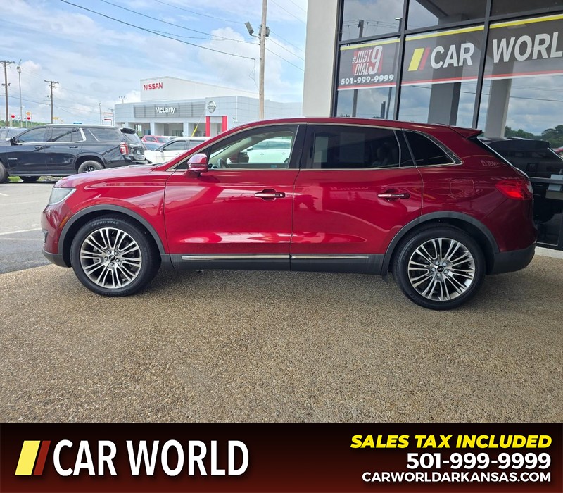 Lincoln MKX Vehicle Full-screen Gallery Image 4