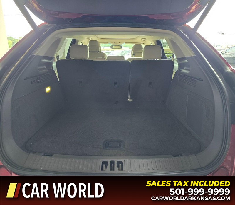 Lincoln MKX Vehicle Full-screen Gallery Image 14