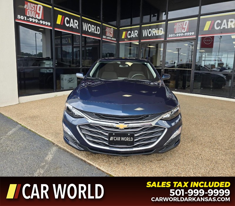 Chevrolet Malibu Vehicle Full-screen Gallery Image 2