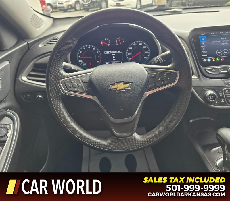 Chevrolet Malibu Vehicle Full-screen Gallery Image 15
