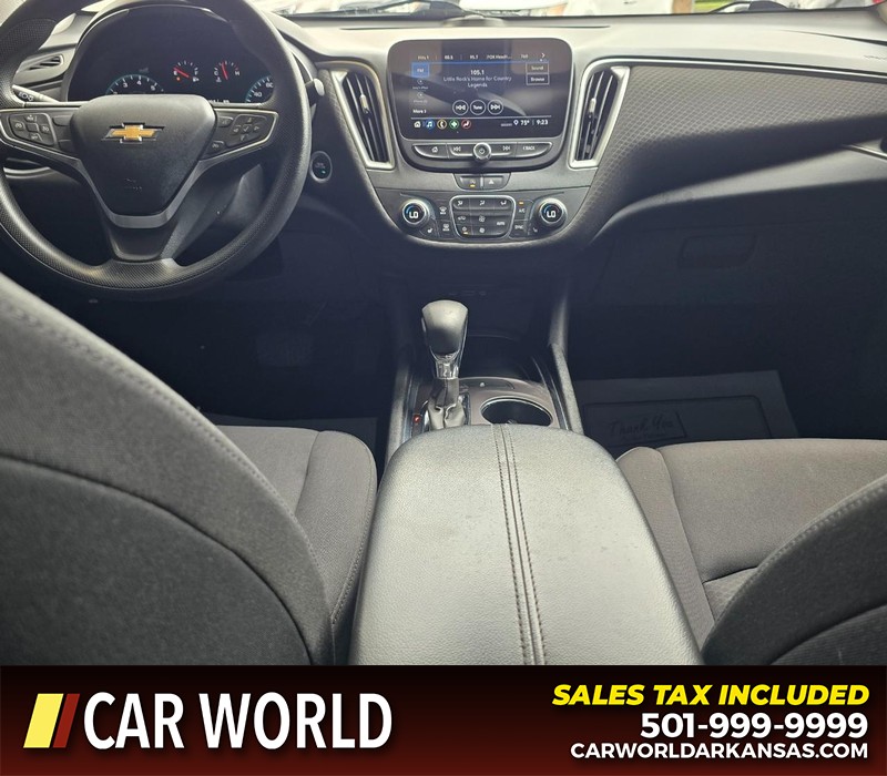 Chevrolet Malibu Vehicle Full-screen Gallery Image 18