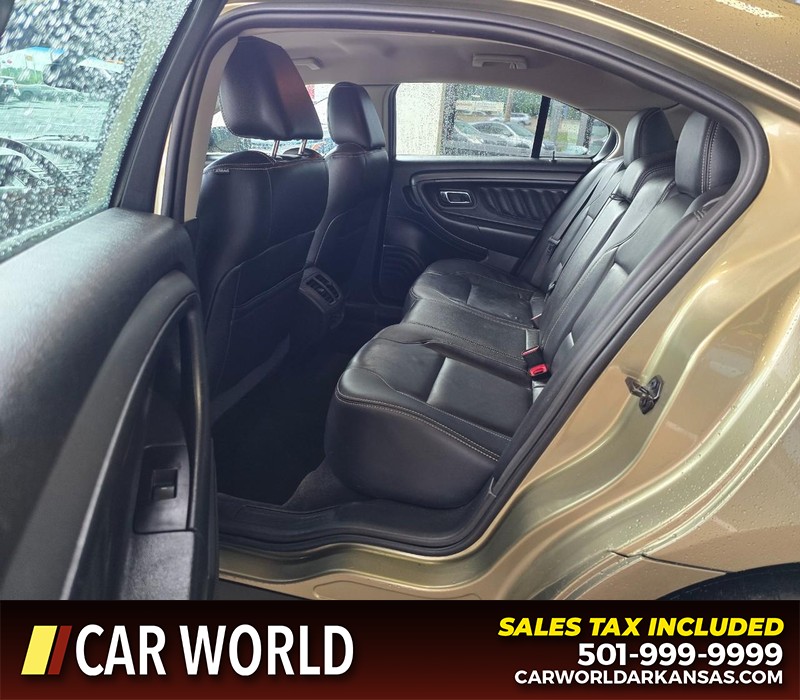 Ford Taurus Vehicle Full-screen Gallery Image 11