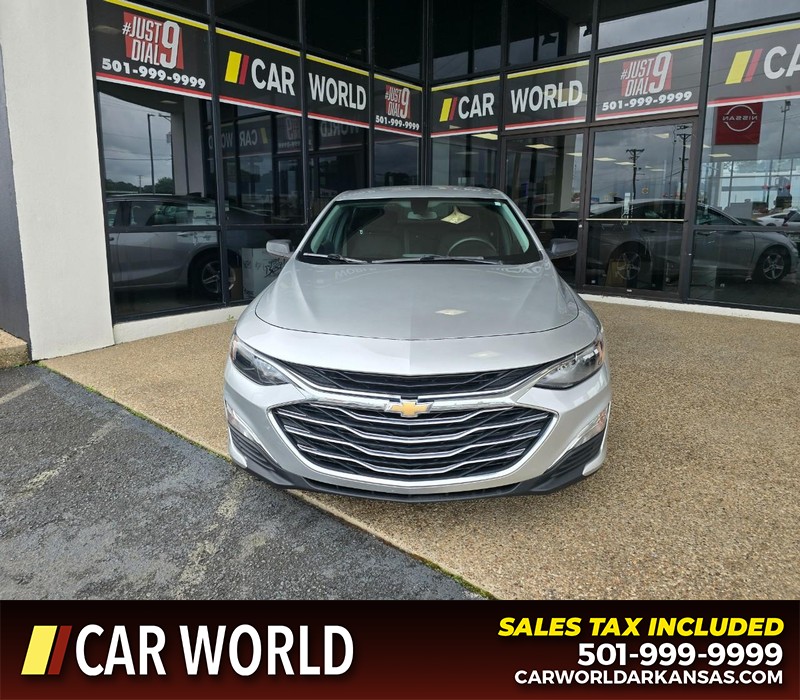 Chevrolet Malibu Vehicle Full-screen Gallery Image 2