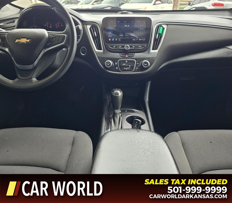 Chevrolet Malibu Vehicle Full-screen Gallery Image 18